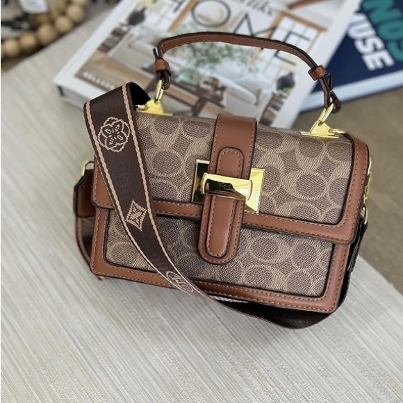 NWT Purse - Picture 2 of 8